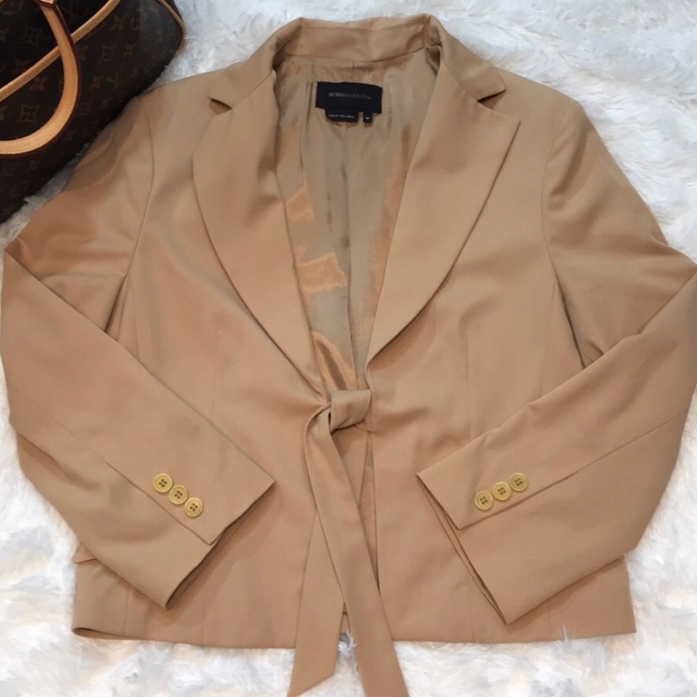BCBG blazer (color tan, sz M)
